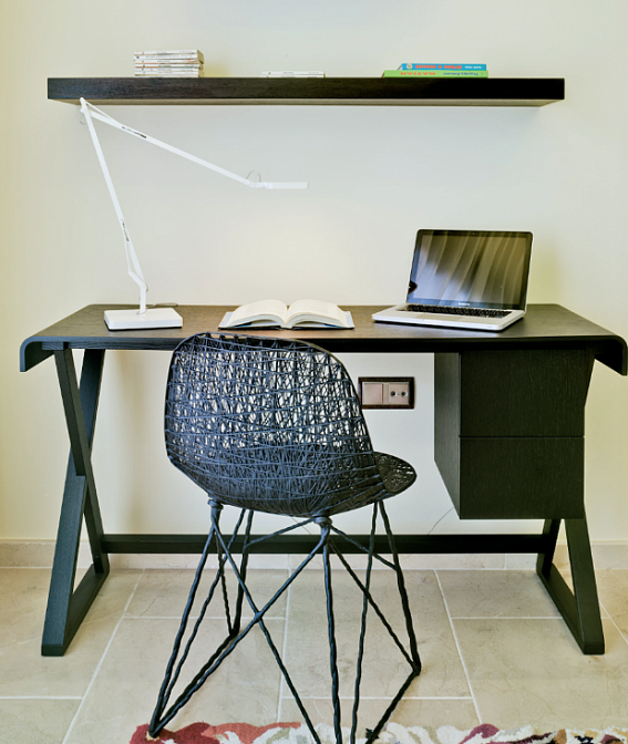 Kelvin Table Led Edge