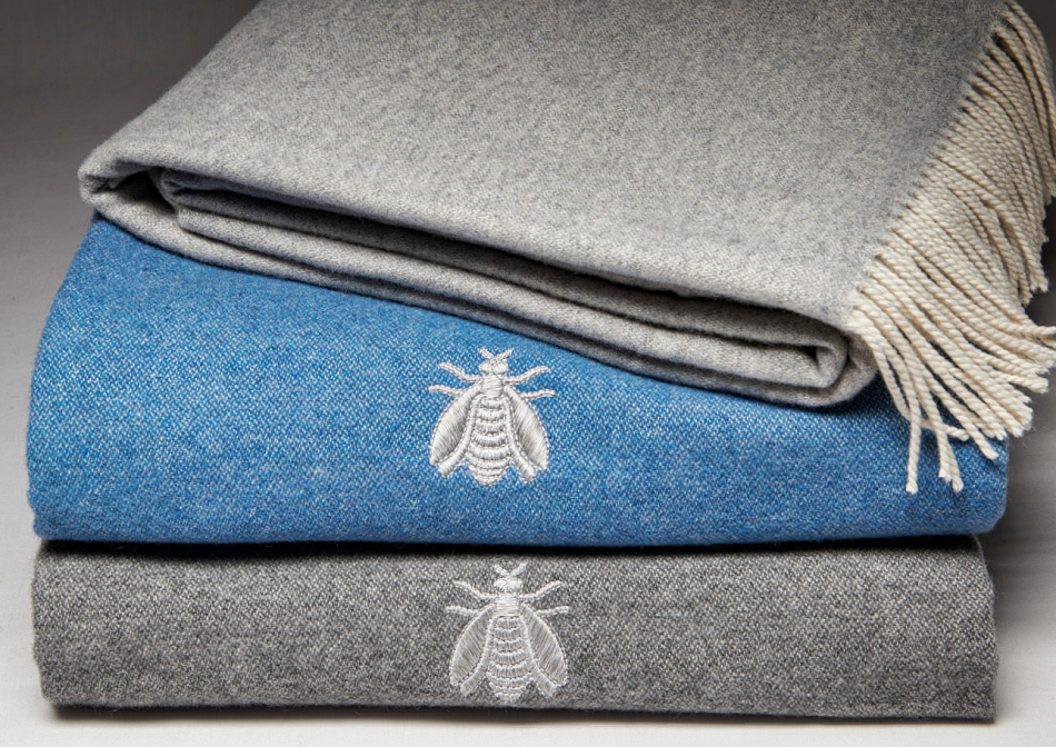 Leo Cashmere с вышивкой серый