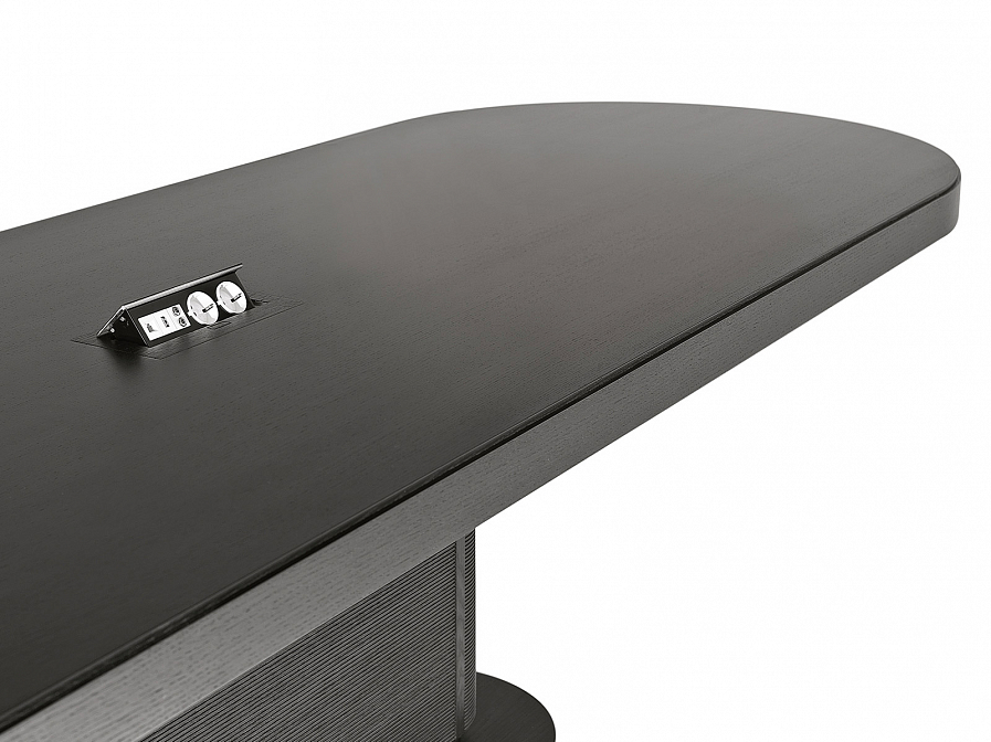 I.C.S. | Table