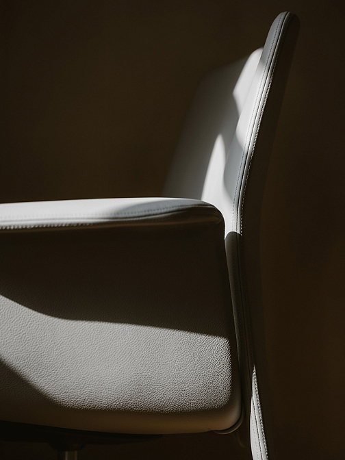 Downtown Conference | 360° chair